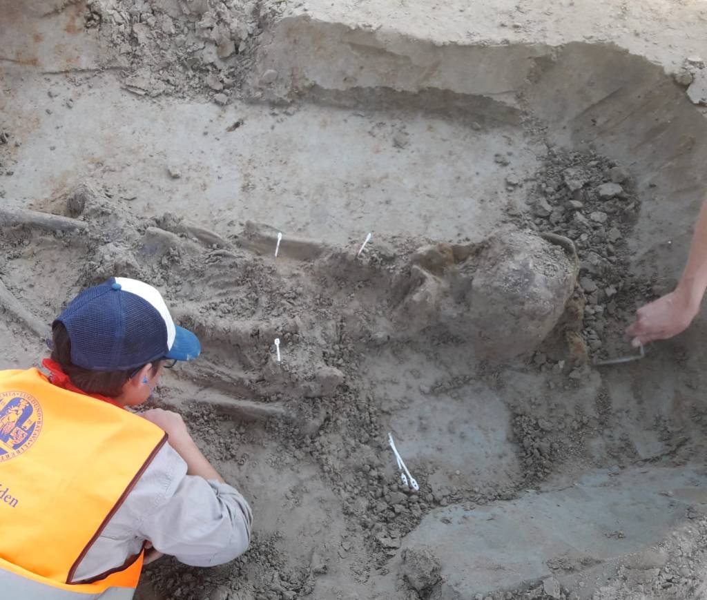 7e-eeuws-graf-Leiden-foto-Archol